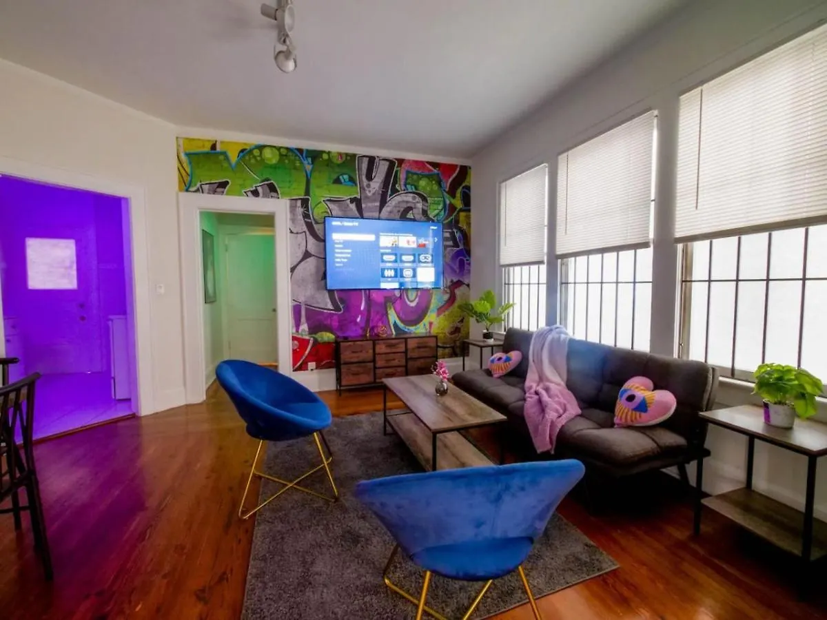 Style 2bed And 1bath Gem - Location Apartmán