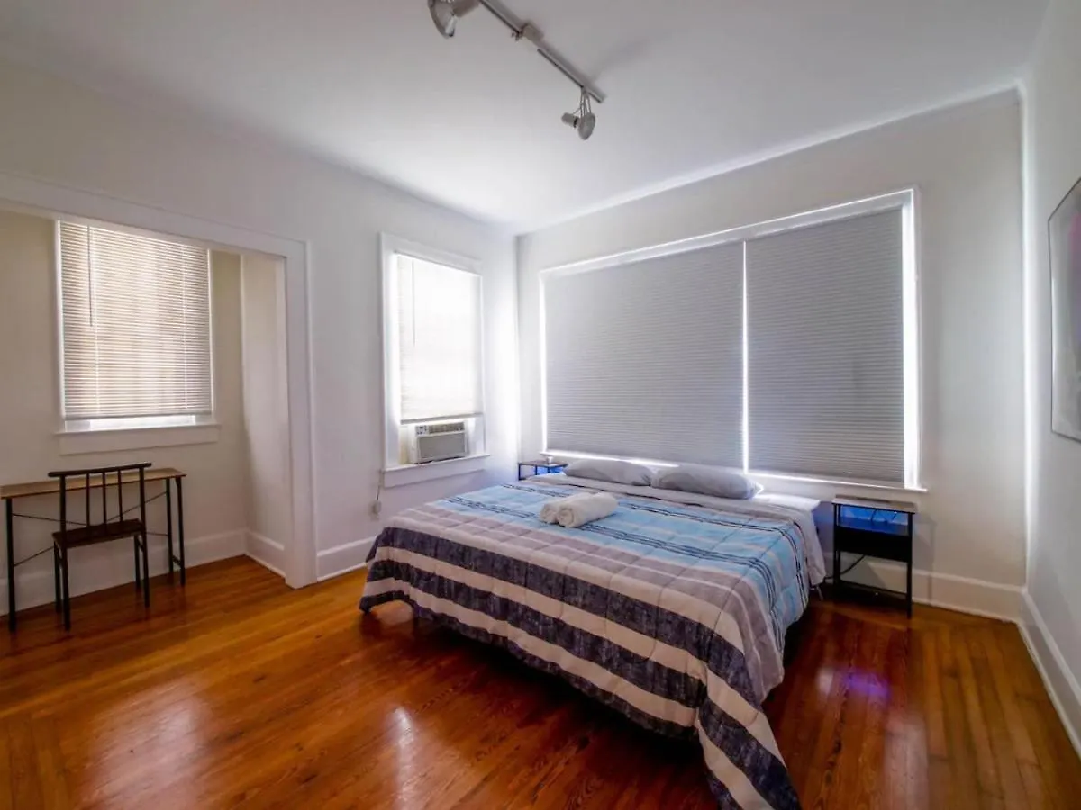 Apartmán Style 2bed And 1bath Gem - Location *