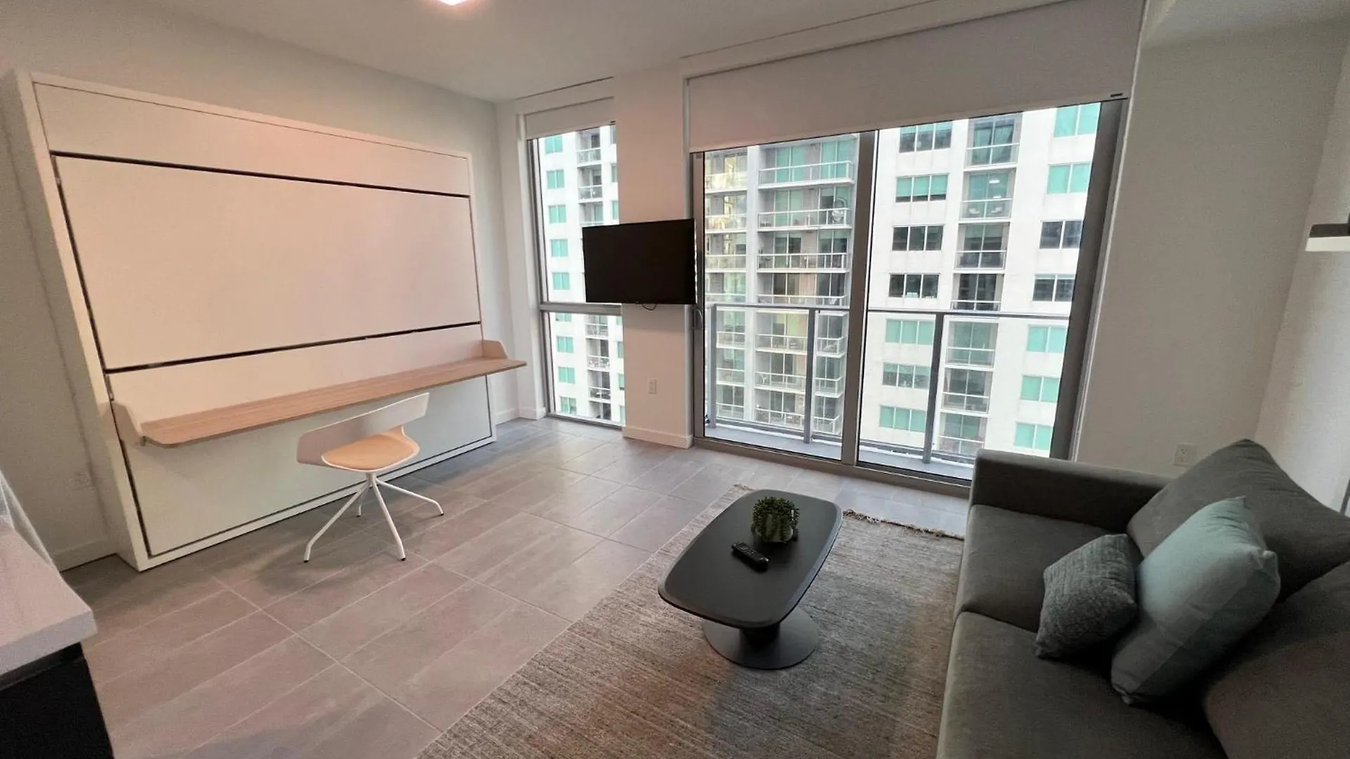 227-2113ic Downtown Miami