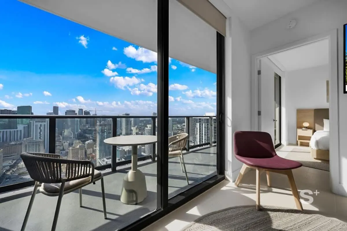 Daire Luxe 1-br With Stunning Downtown Views *