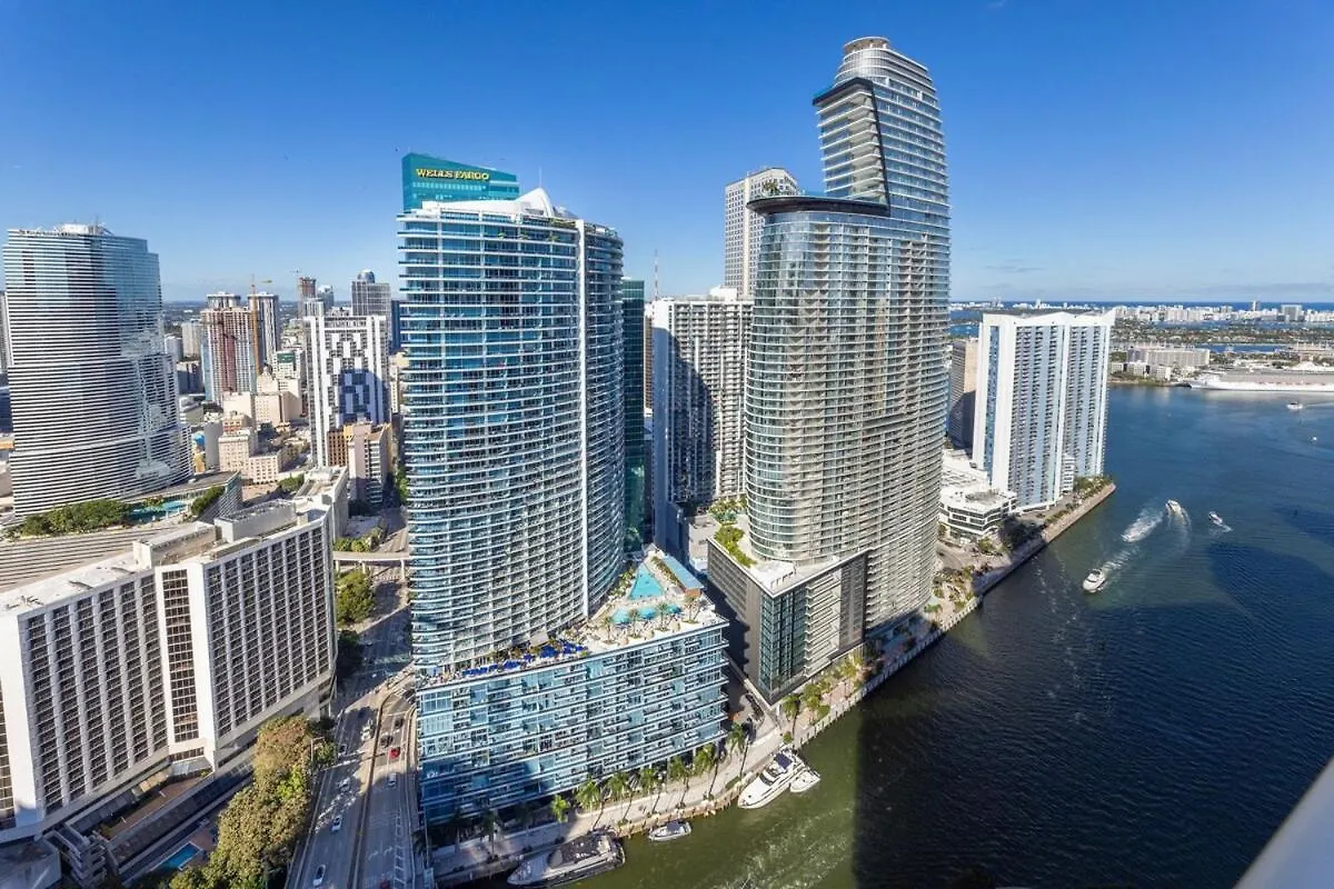 Sky High Penthouse Corner 2br 2ba Icon Brickell * 迈阿密