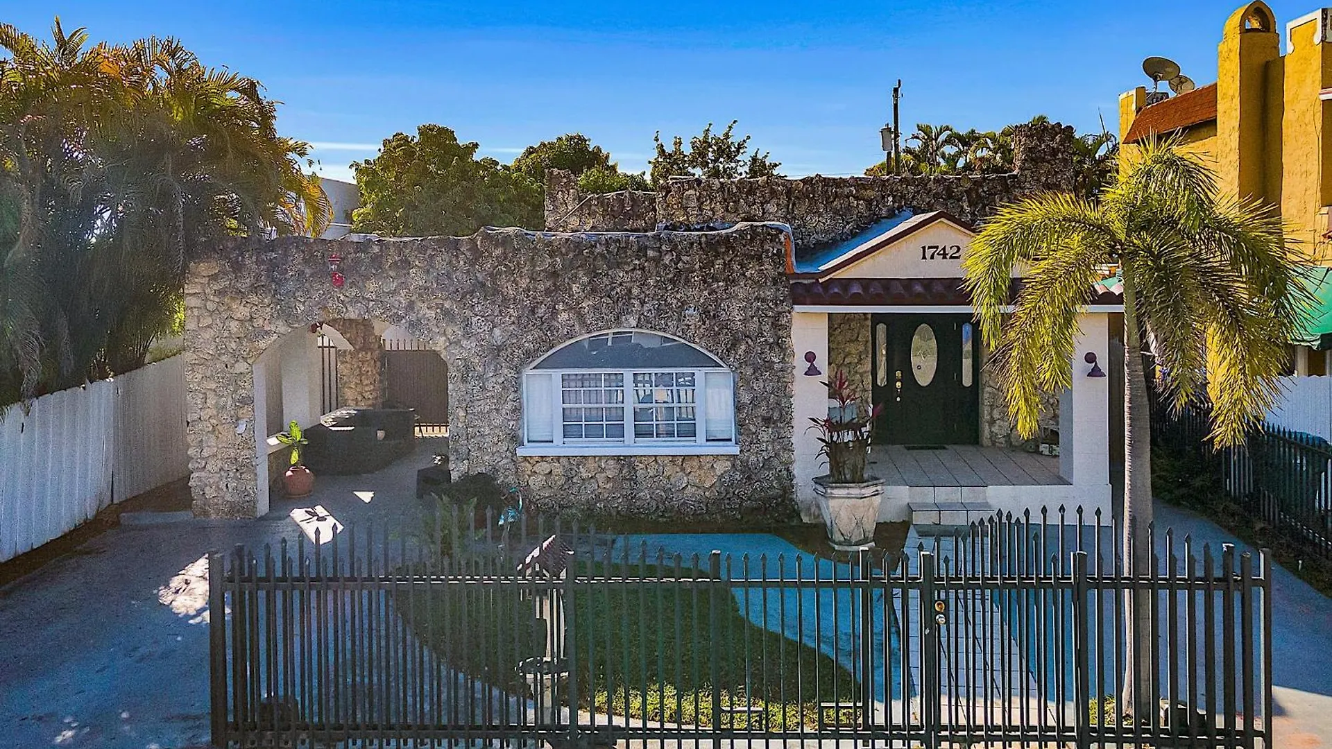 Private In Little Havana * Miami