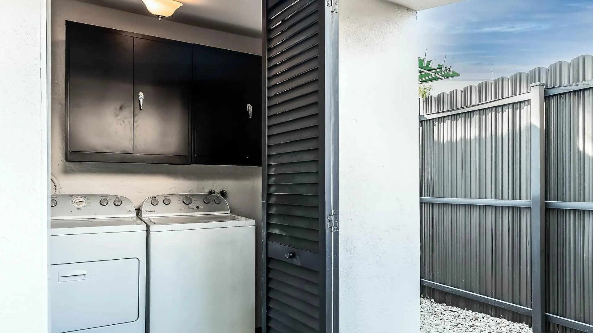 Casa Bellini Modern 3br W Bbq -10 Mins To Beac בית נופש *