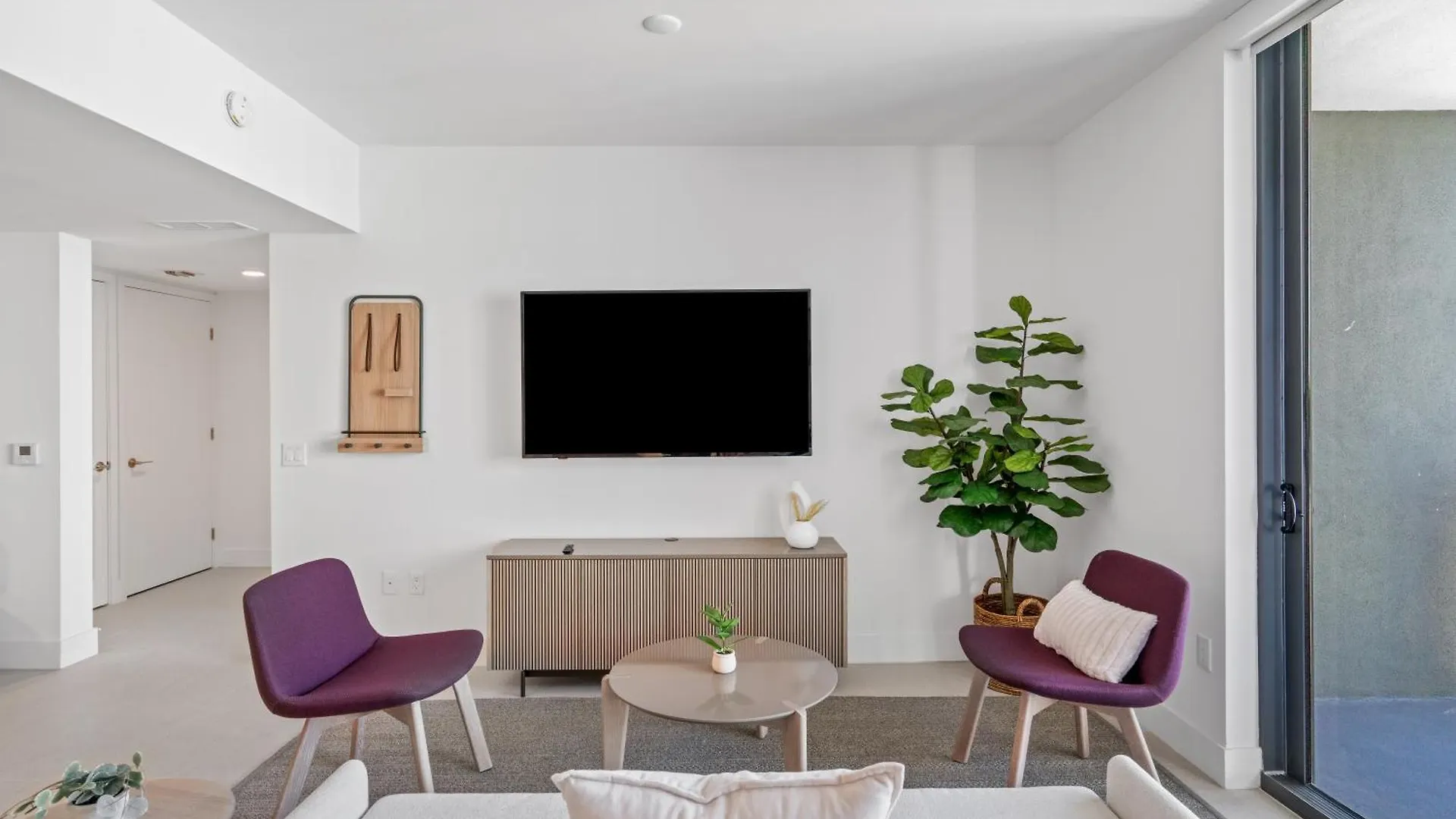 Stunning Views Dwntwn 2br Unit - Floor 28th Appartement *