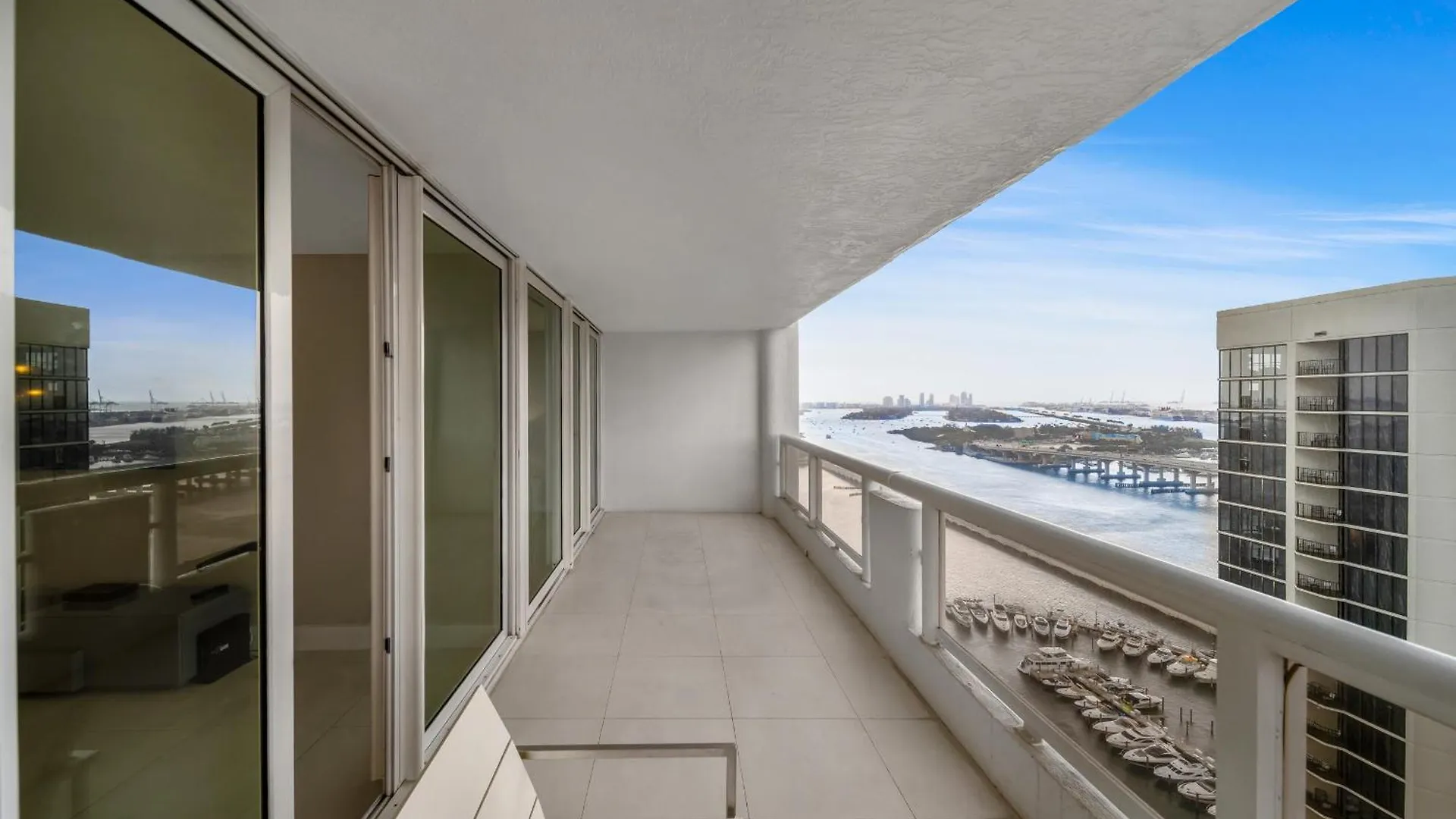 4 Bedroom With Stunning Balcony View Apartmán Miami