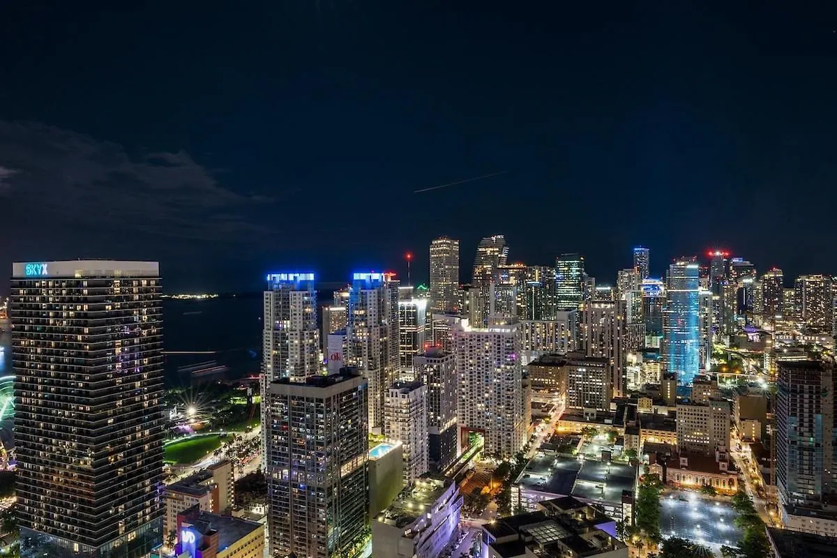 Stylish 1bd On 46th Floor Appartamento *