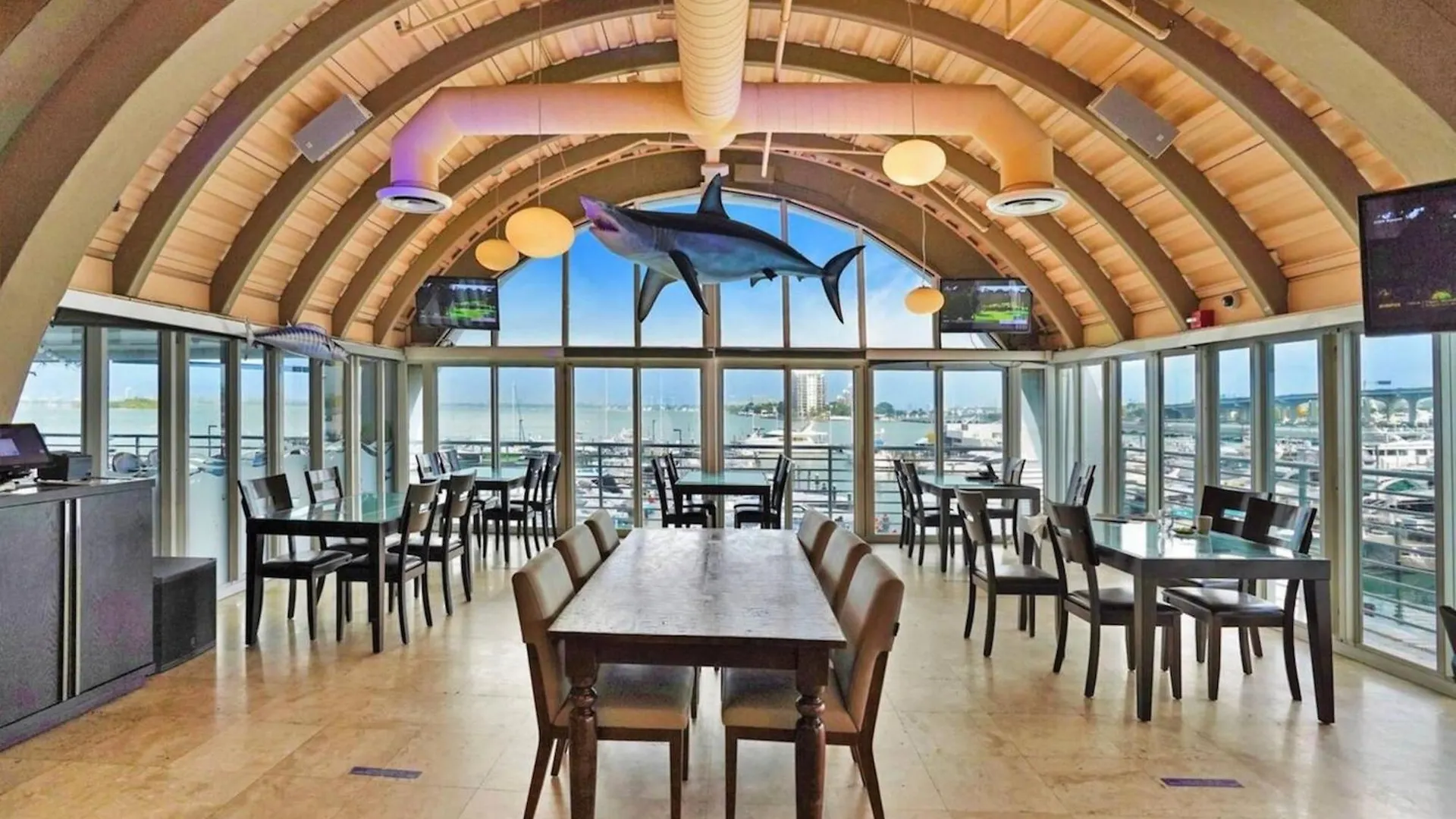 Apartment Bayside Glam With Epic Views *