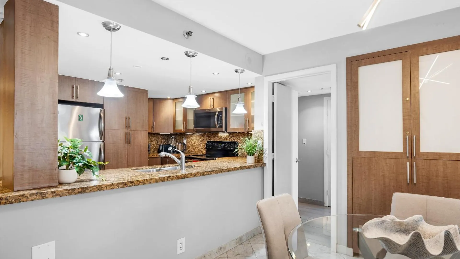 Bayside Glam With Epic Views Apartment *