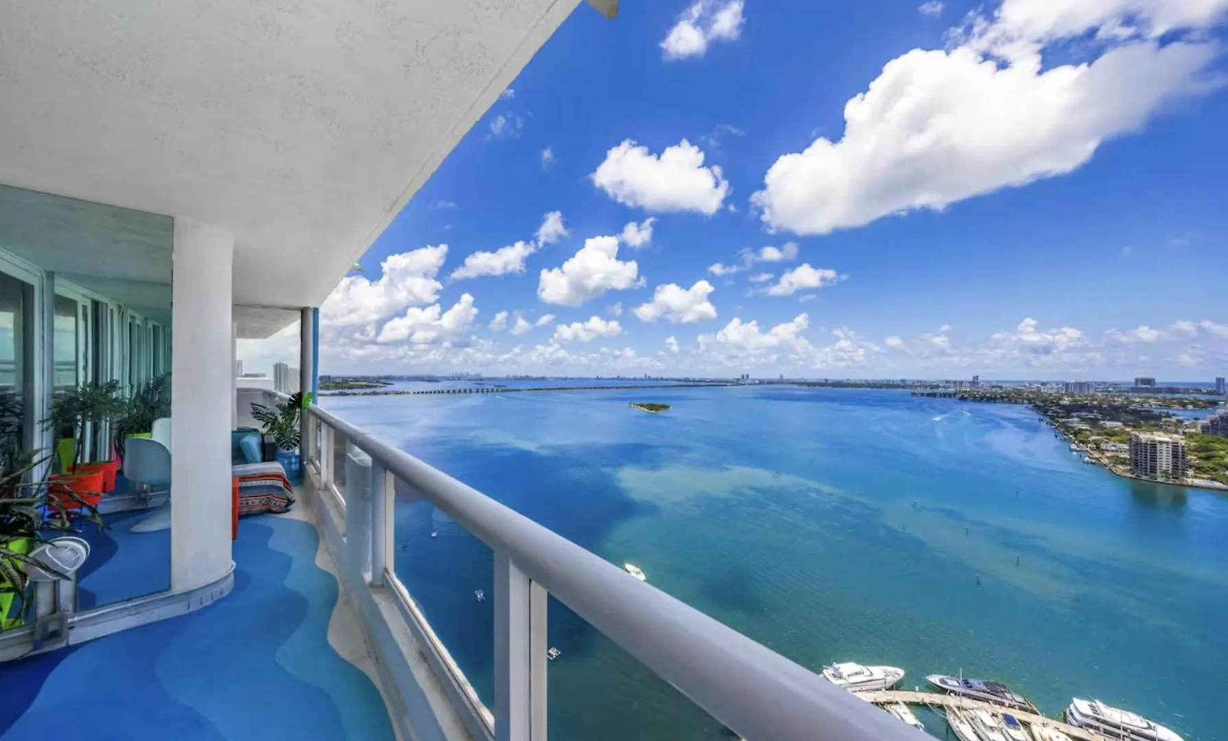 Apartment Bayside Glam With Epic Views *