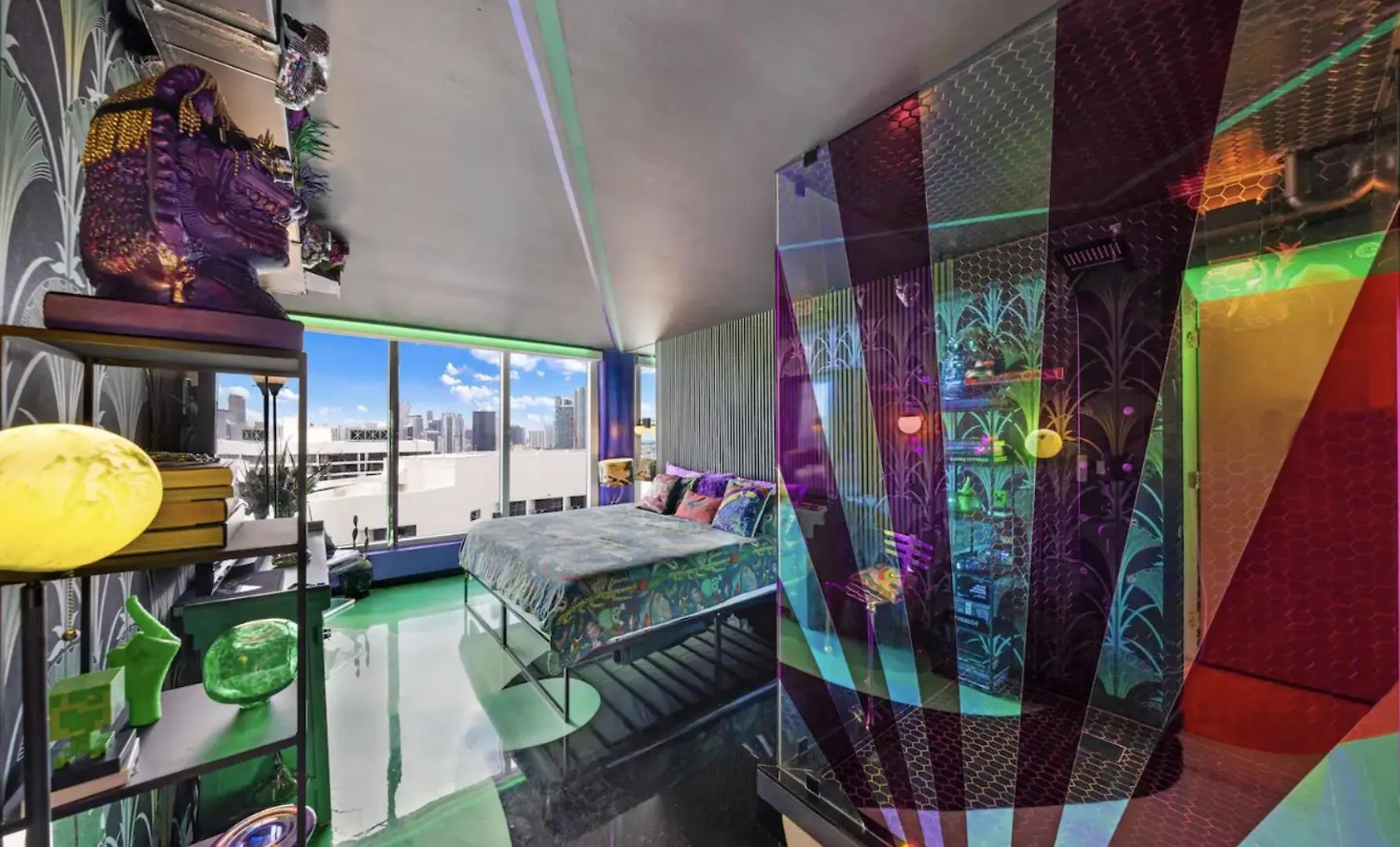 Bayside Glam With Epic Views
