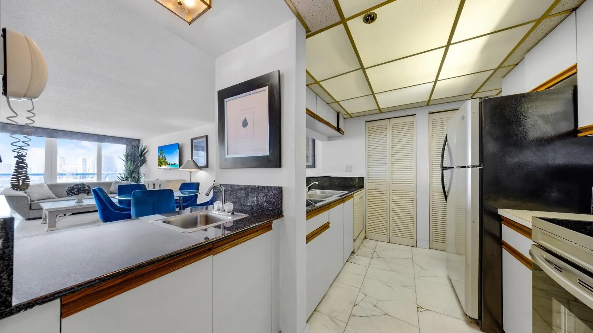 Apartment Bayside Glam With Epic Views *