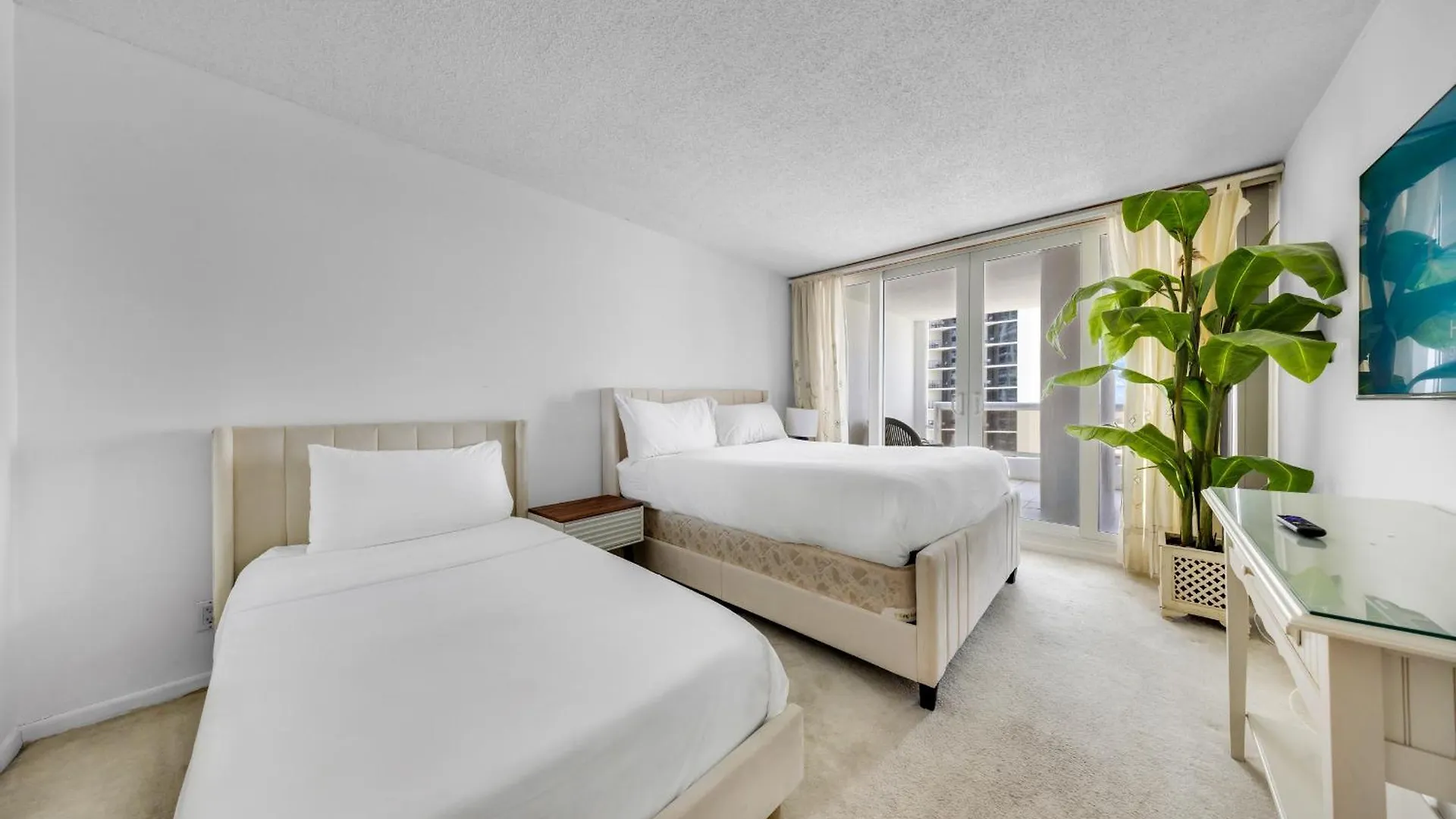 Bayside Glam With Epic Views Miami