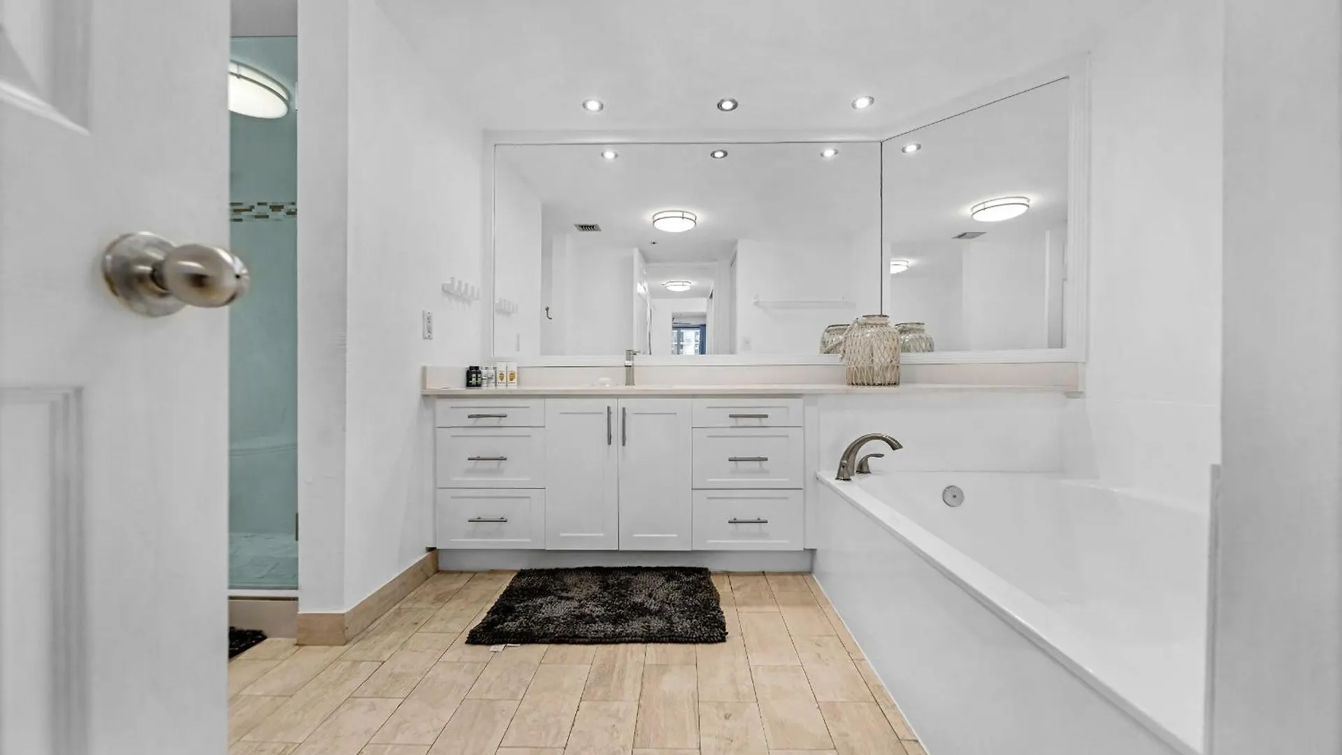 Bayside Glam With Epic Views Apartment *