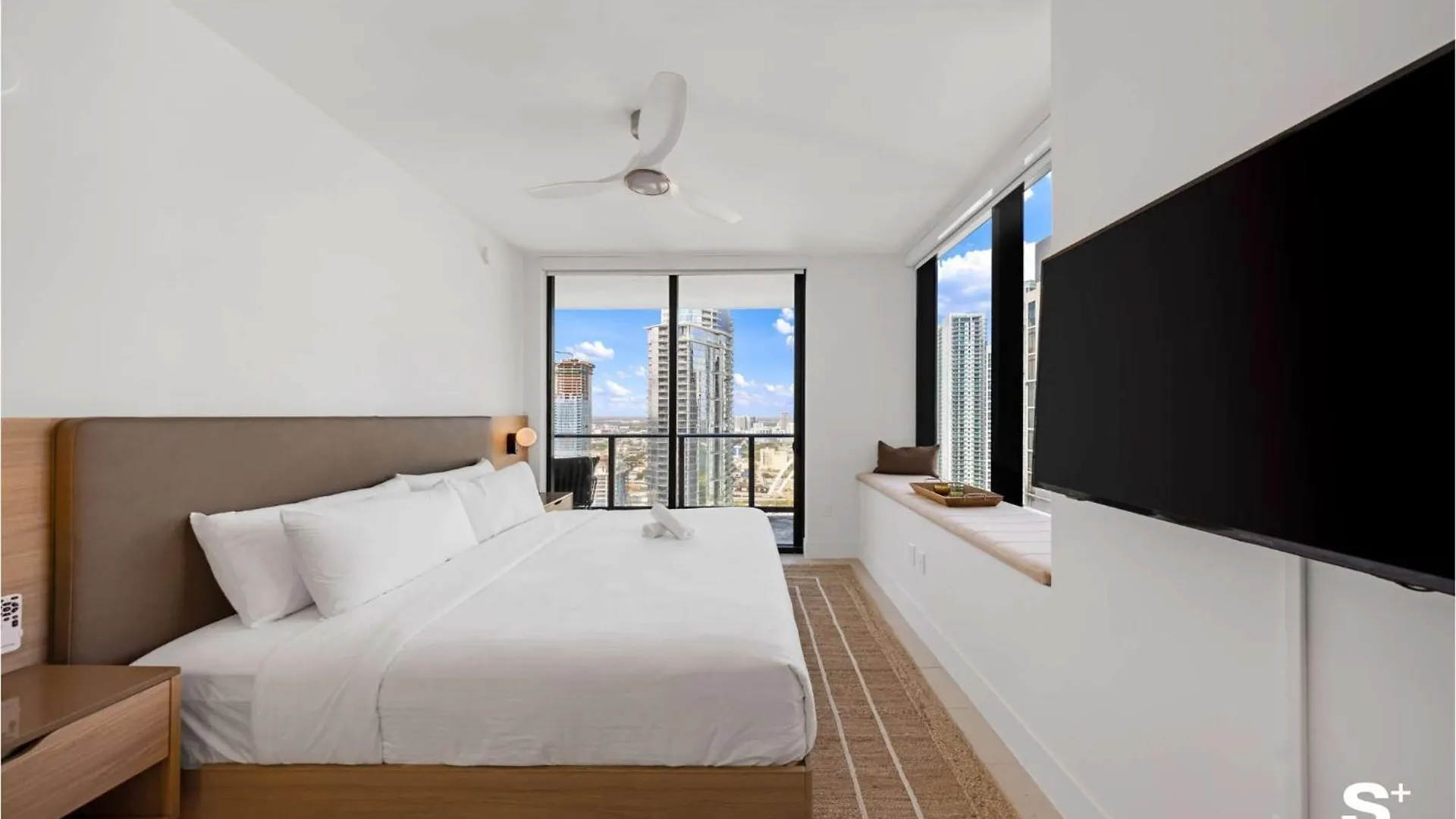 Apartment Modern Dtw Escape With Water Views *
