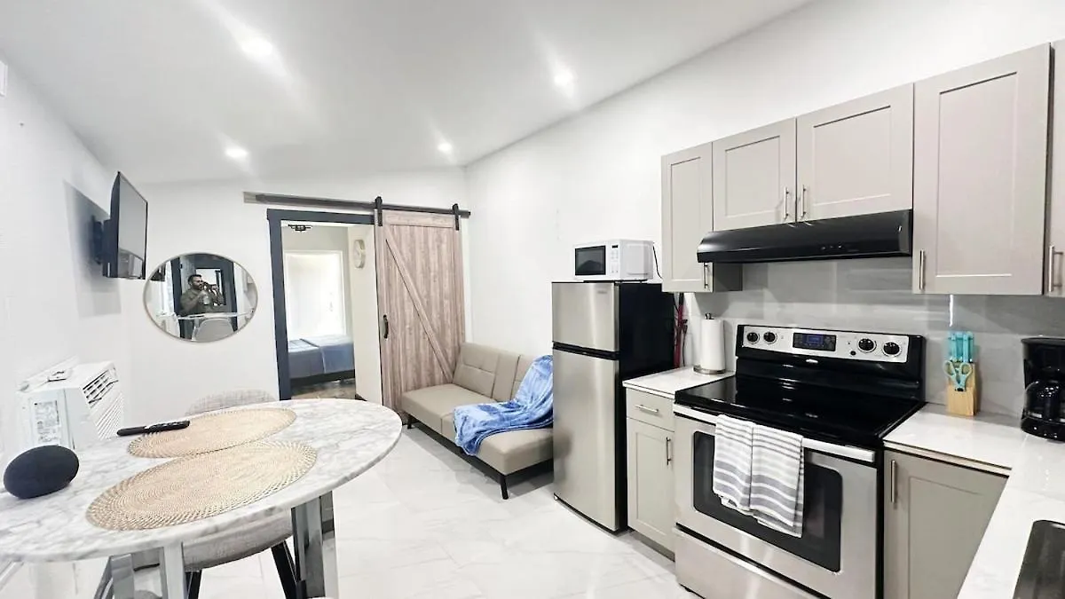 Private By International Airport Appartement Miami