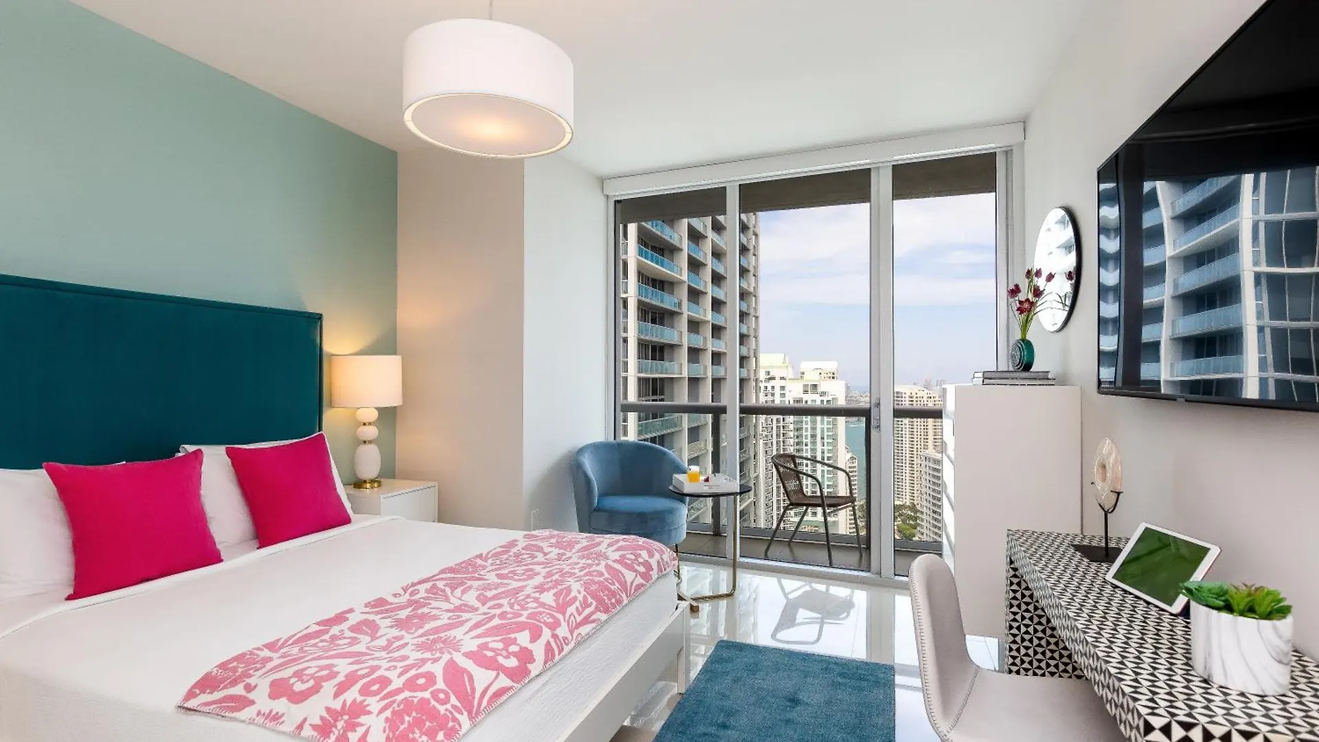 Brickell By Vacation 公寓式酒店