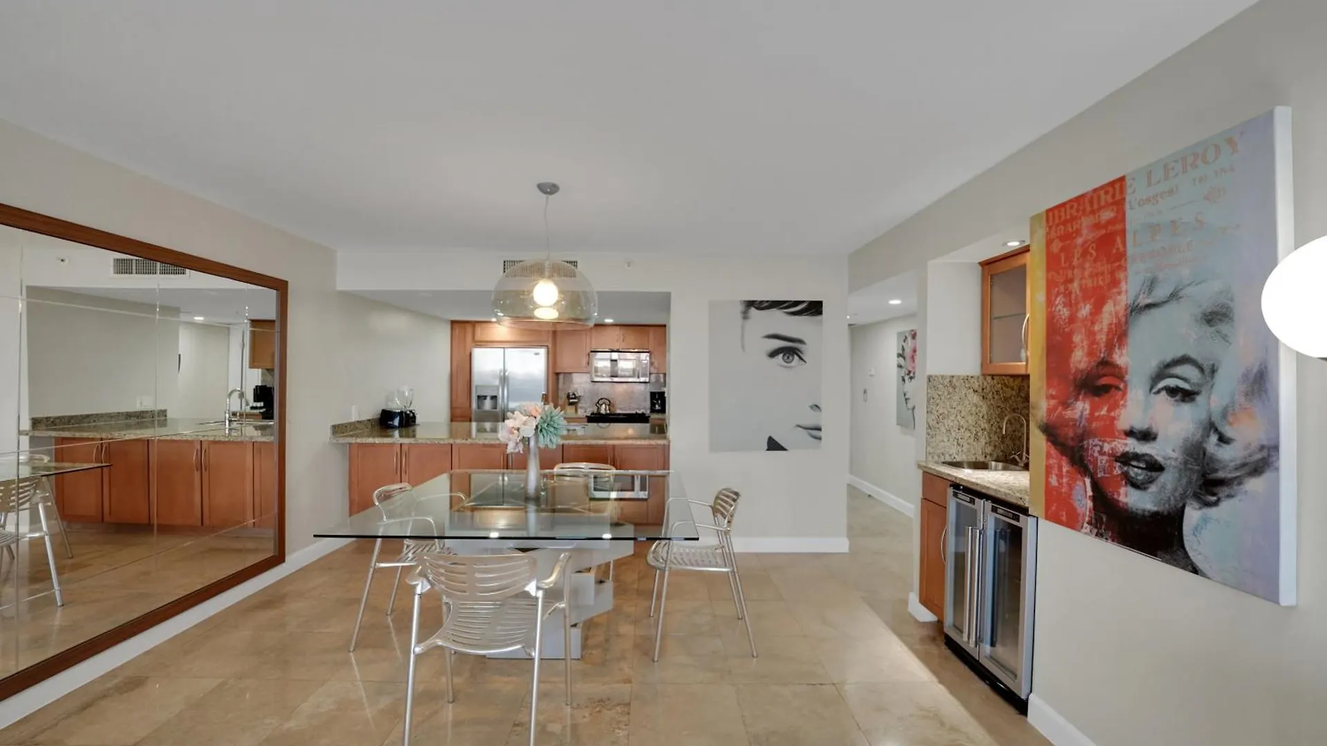 Permanent Vacation! Direct Water Views! Apartament Miami