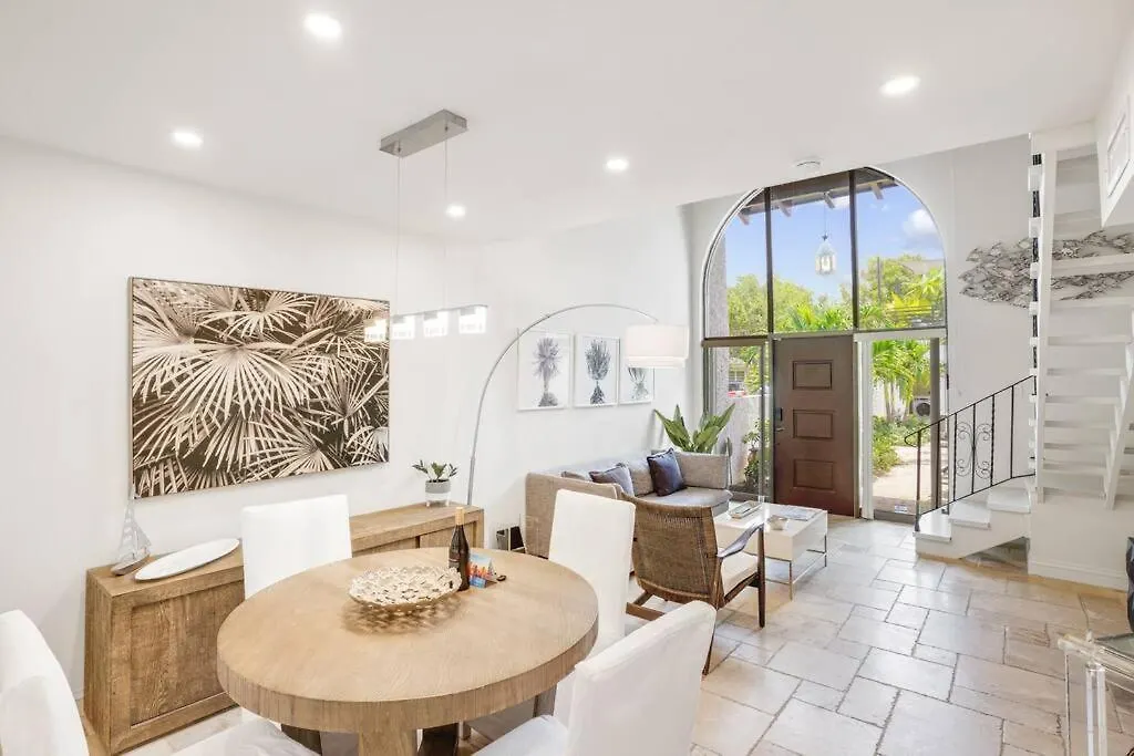Luxury Pool At St. Unit E, Pet Friendly * Μαϊάμι