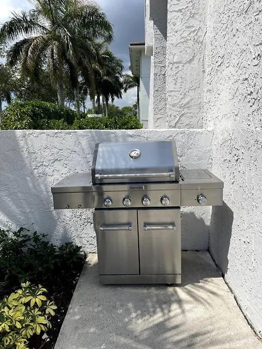 Luxury Pool At St. Unit E, Pet Friendly Βίλα *