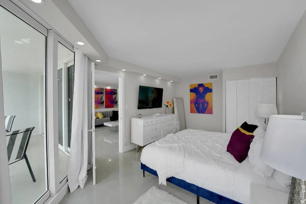 דירה Star Dust! Heart Of Dream Stay! 4 Br מיאמי
