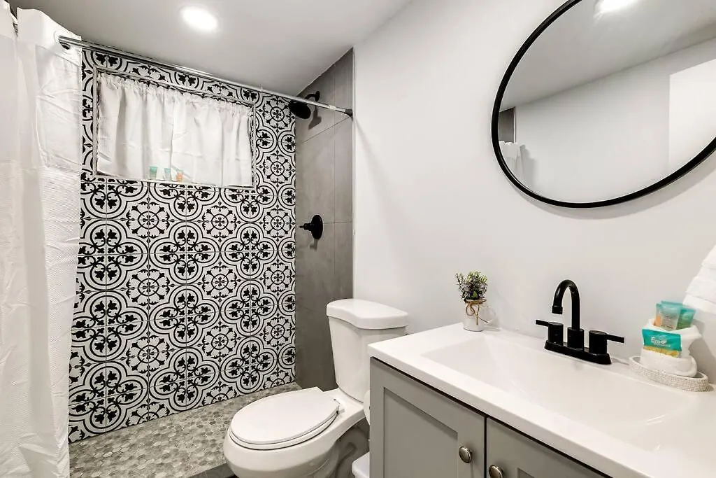 Stylish 2br Fast Wi Fi Virg2 *