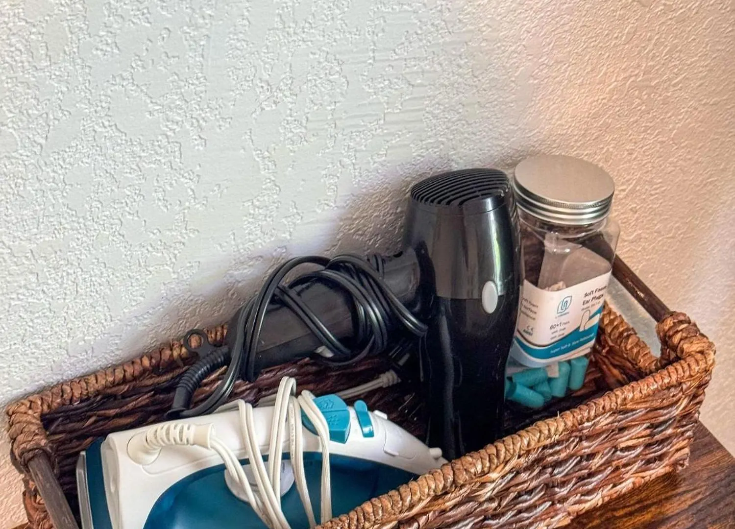 Deluxe In Location In A 2 Bedrooms Unit - Parking, Laundry And Luggage Storage Pensjonat *