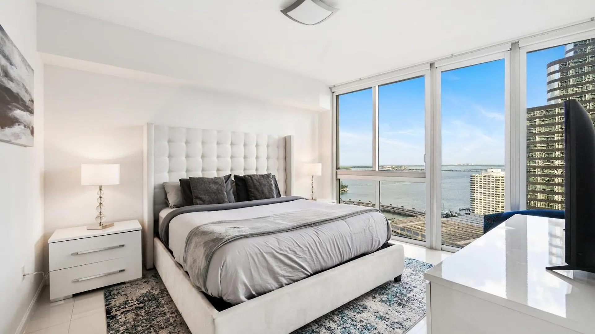 מלון דירות Icon Brickell Residences 4*