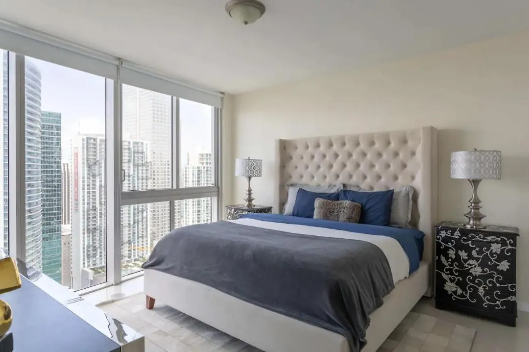 מלון דירות Icon Brickell Residences
