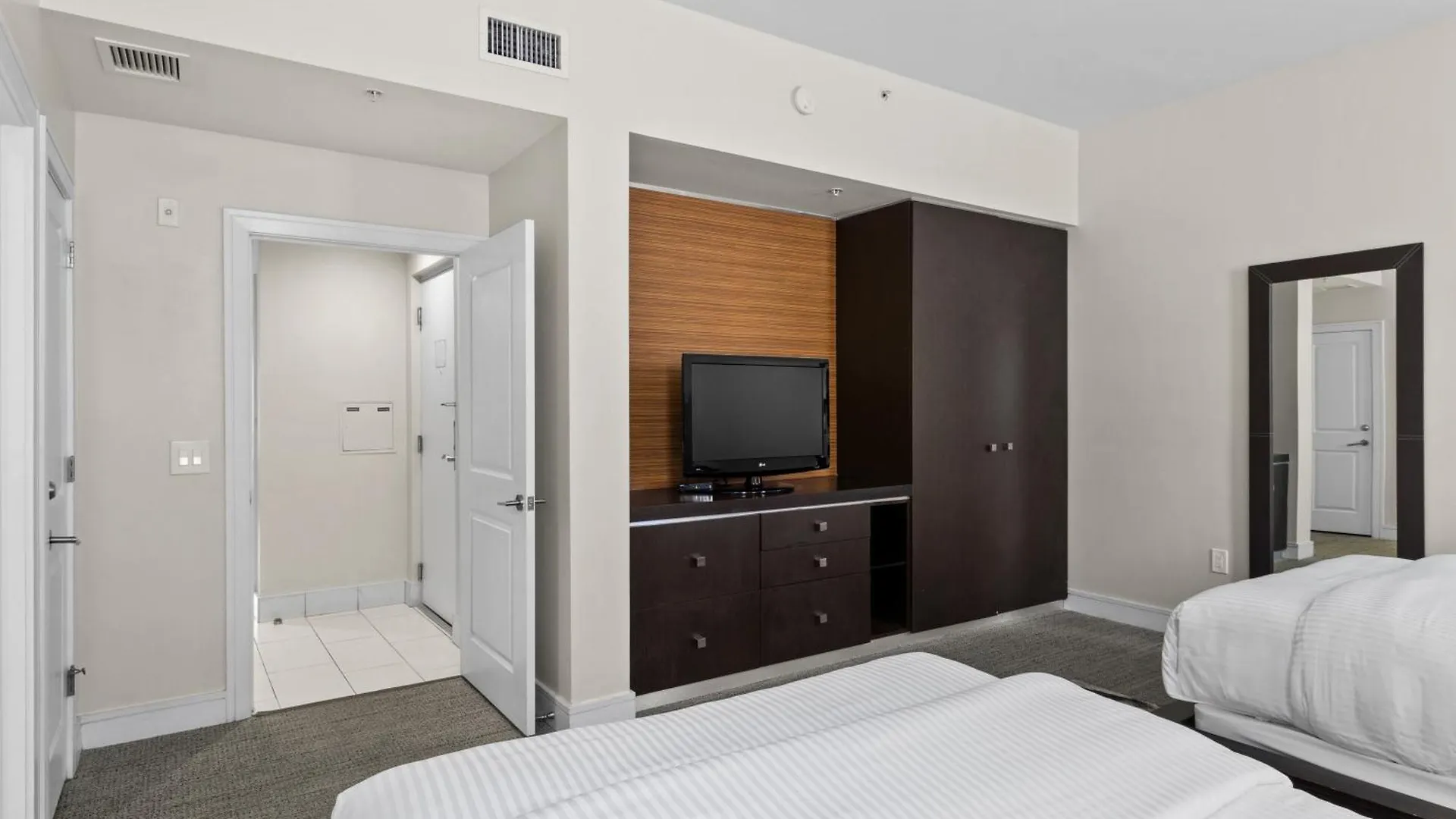 Hotel Provident At The Blue 4*