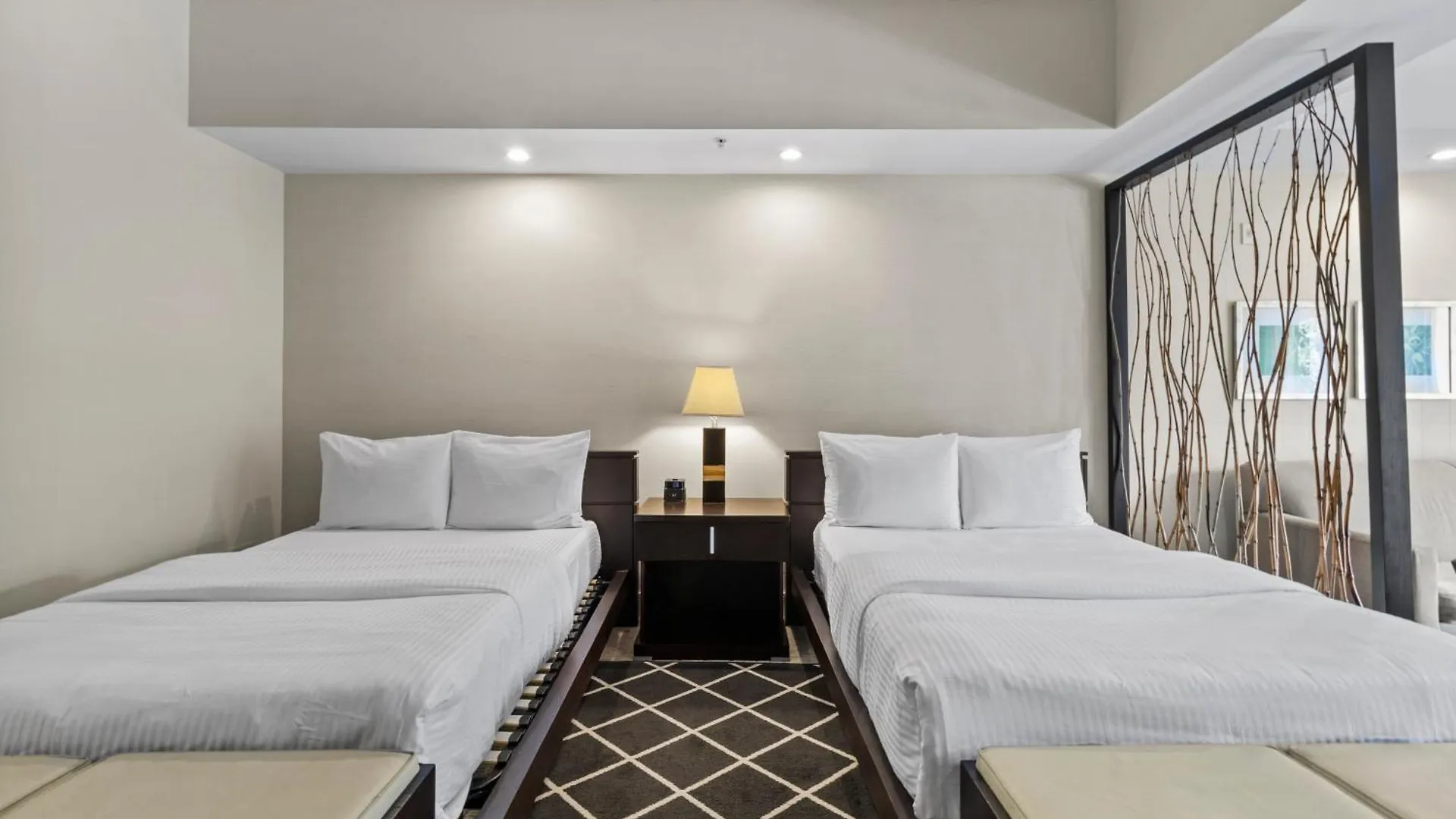 Hotel Provident At The Blue 4*