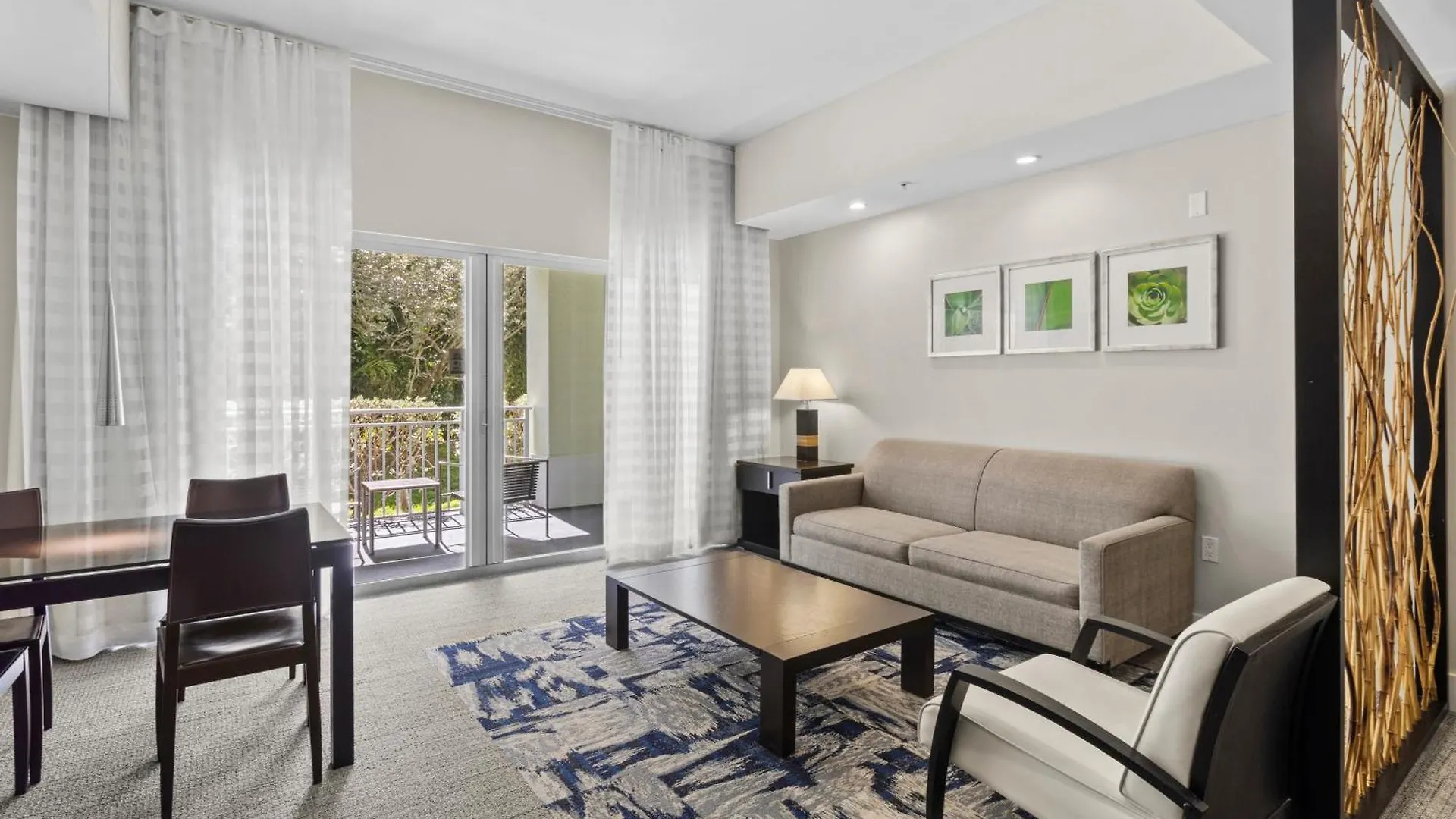 Hotel Provident At The Blue