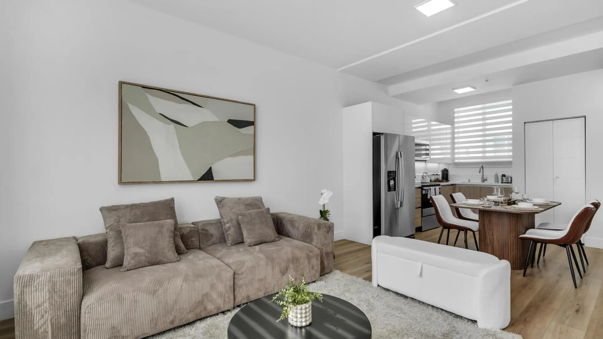 2br 2ba Moderno A Estrenar Appartamento