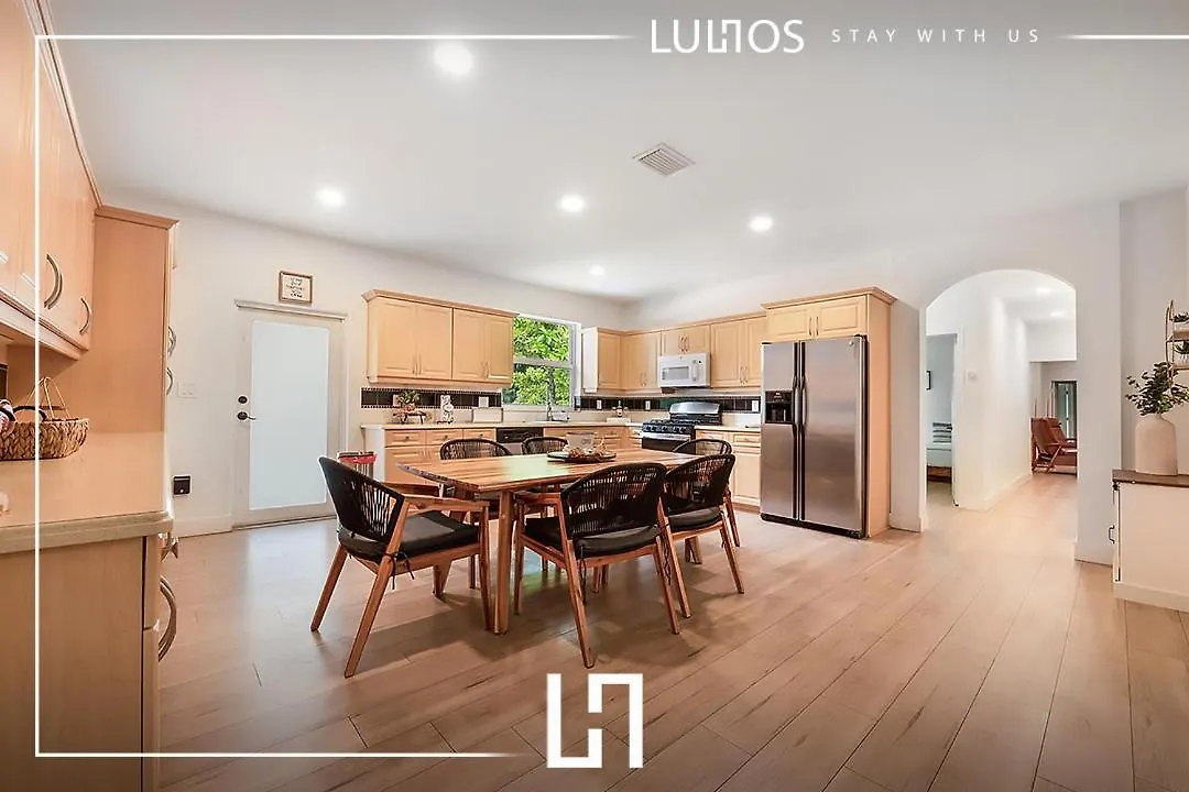 Luxe Retreat With Private & Pool Paradise L53 Feriehus *