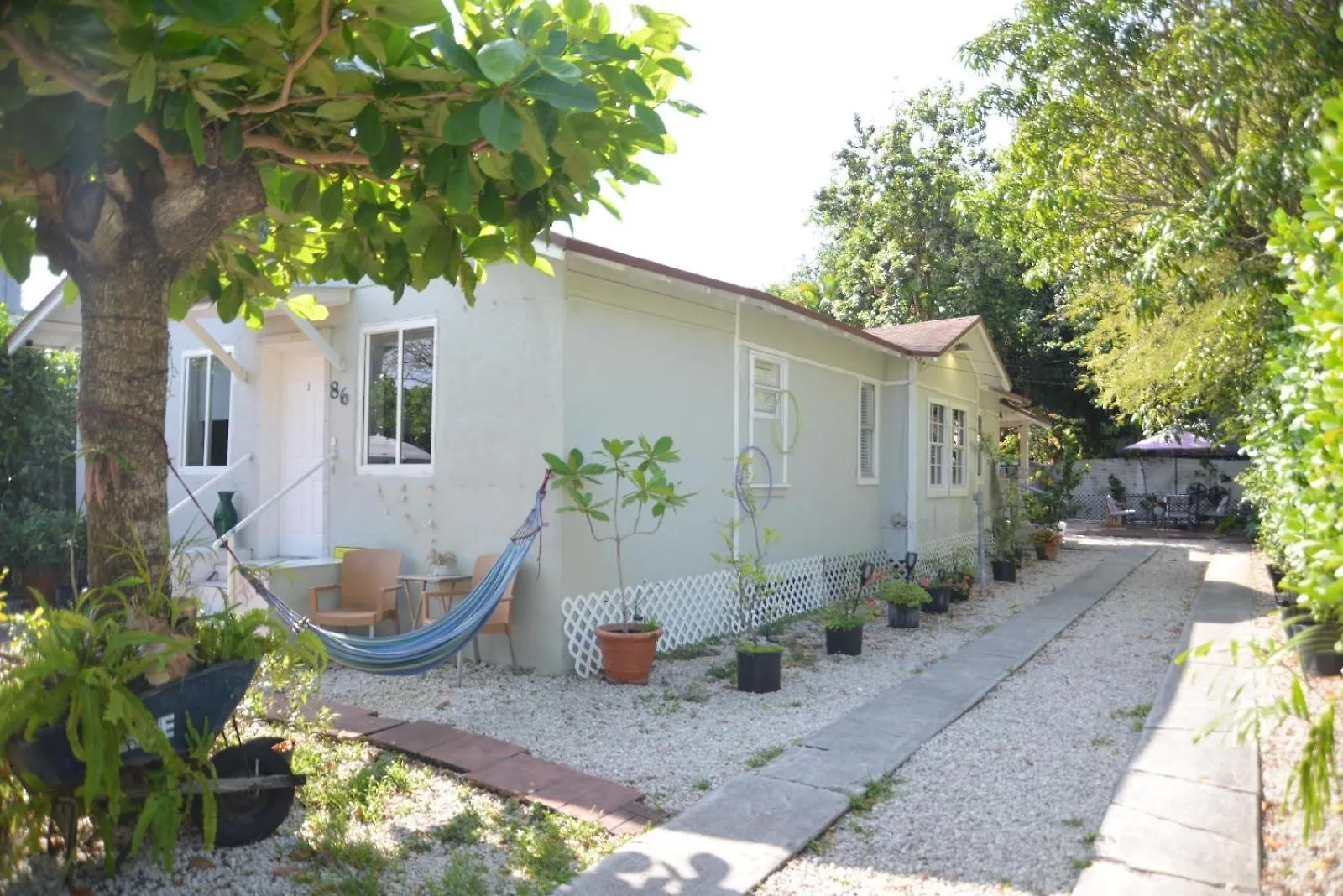 Deluxe In Location In A 2 Bedrooms Unit - Parking, Laundry And Luggage Storage Pensjonat