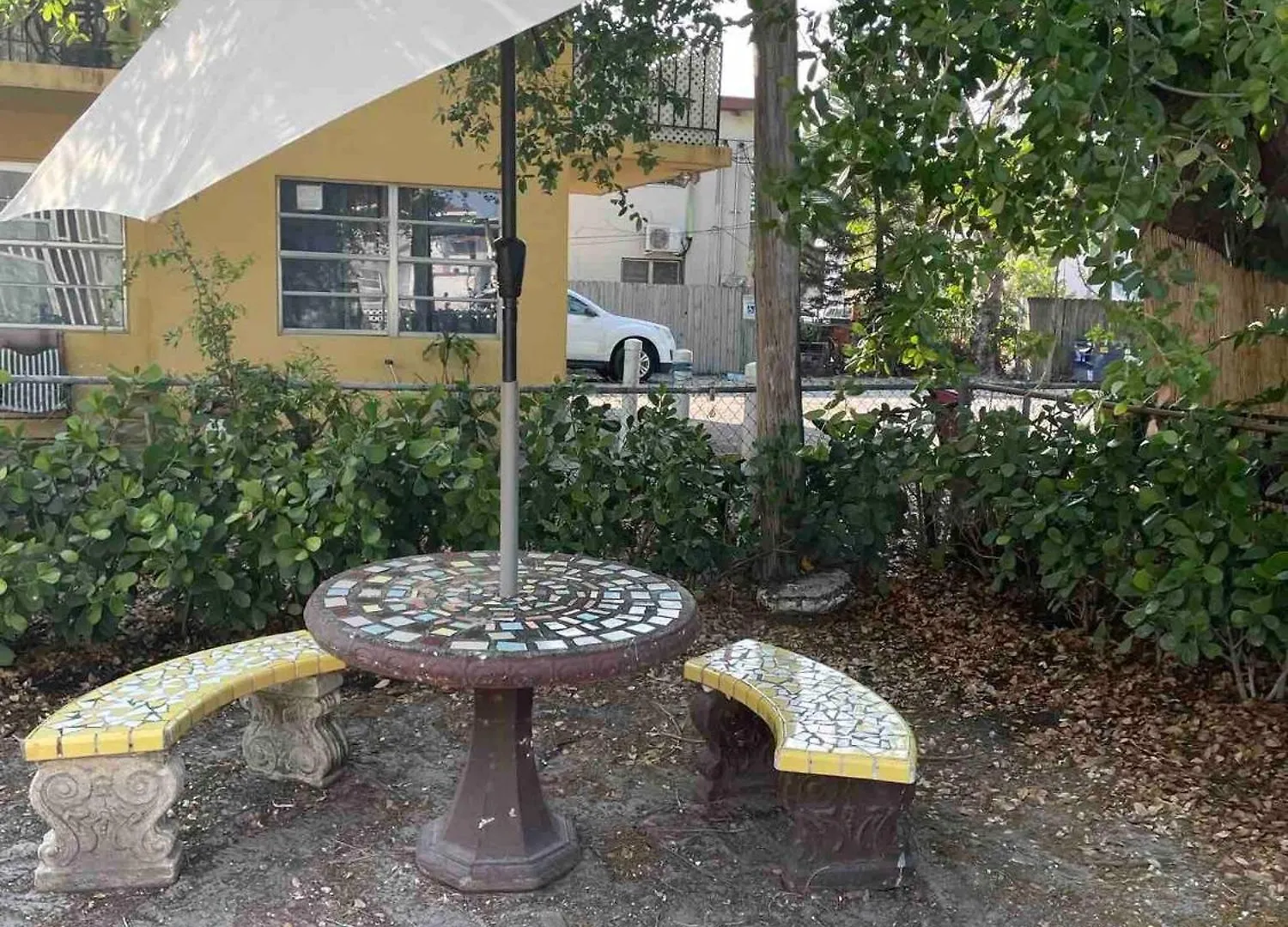 2 Bedroom Apartment *