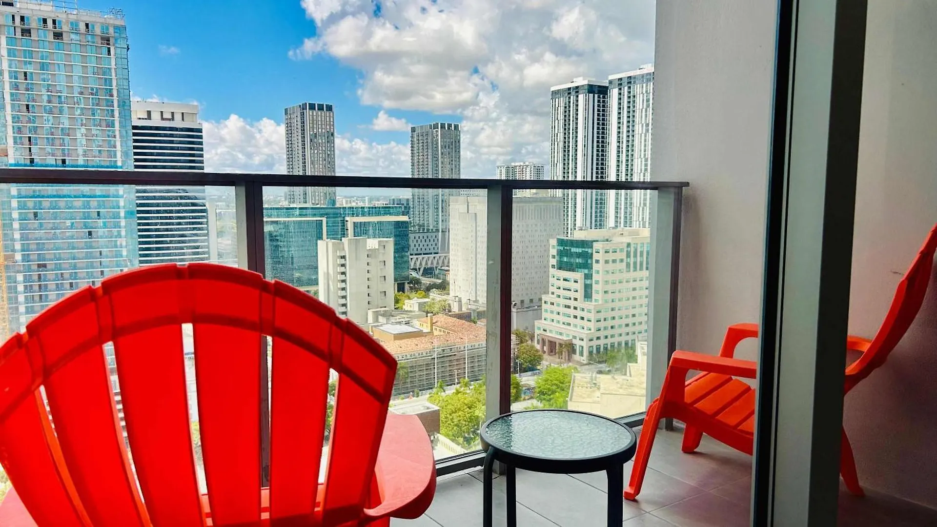 Sky-high Oasis Heated Pool & Gym Skyline Vista * 迈阿密