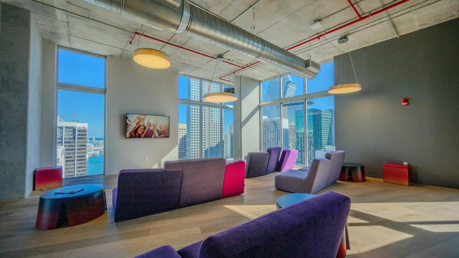 Luxury Loft W Skyline View, Rooftop Pool, Brickell Downtown * Miami