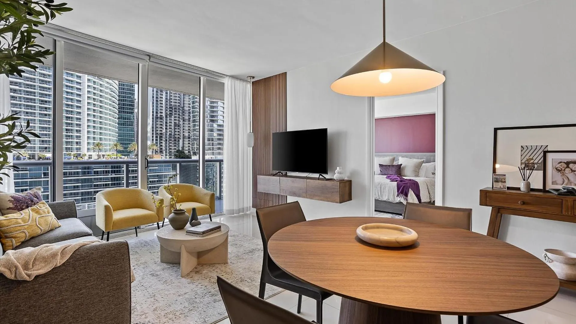 Large In W With Bay Views Miami
