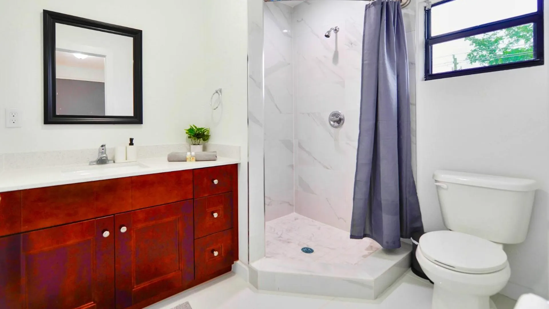 דירה Prime Location Duplex For A Relaxing מיאמי