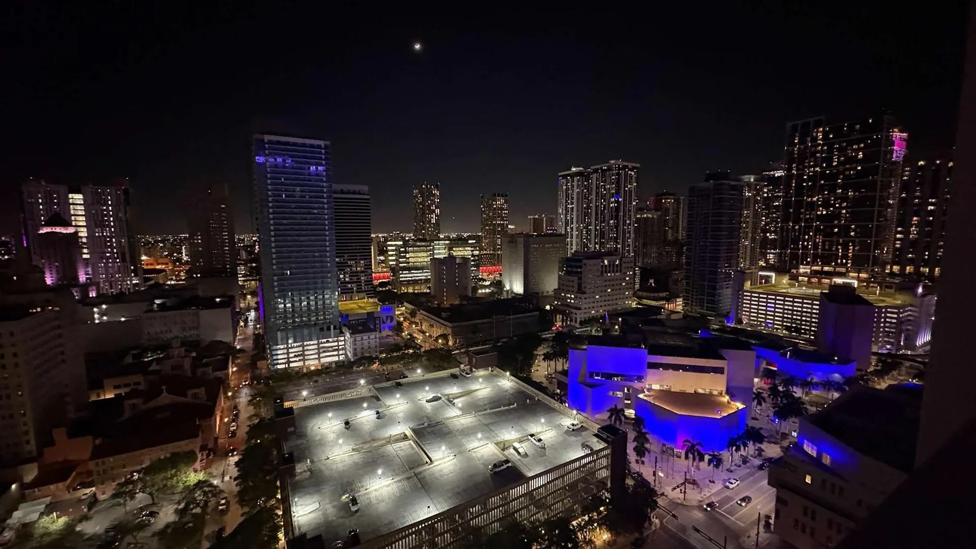 Sky-high Oasis Heated Pool & Gym Skyline Vista * 迈阿密