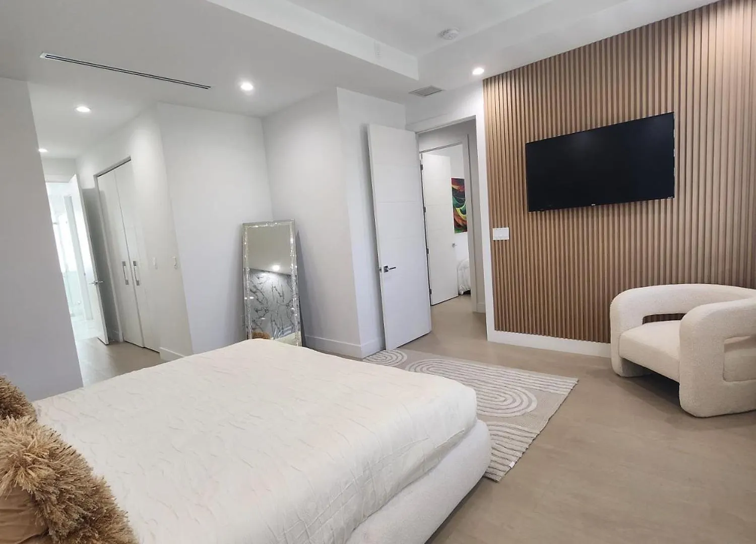 Coral Gabble Modern Mansion With Pool Villa