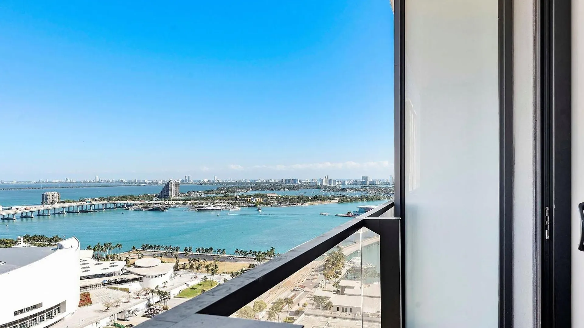 Mvr - With Miami-s 1 Suprhost - 11k Reviews