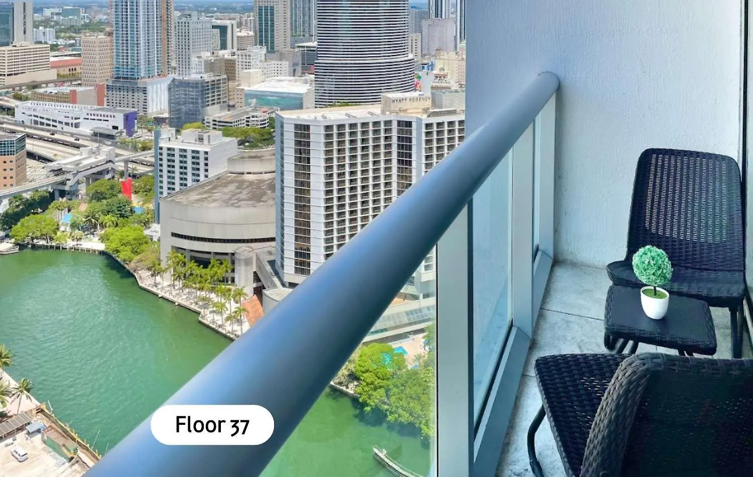 Mvr Brickell Gem W Designer Touches *