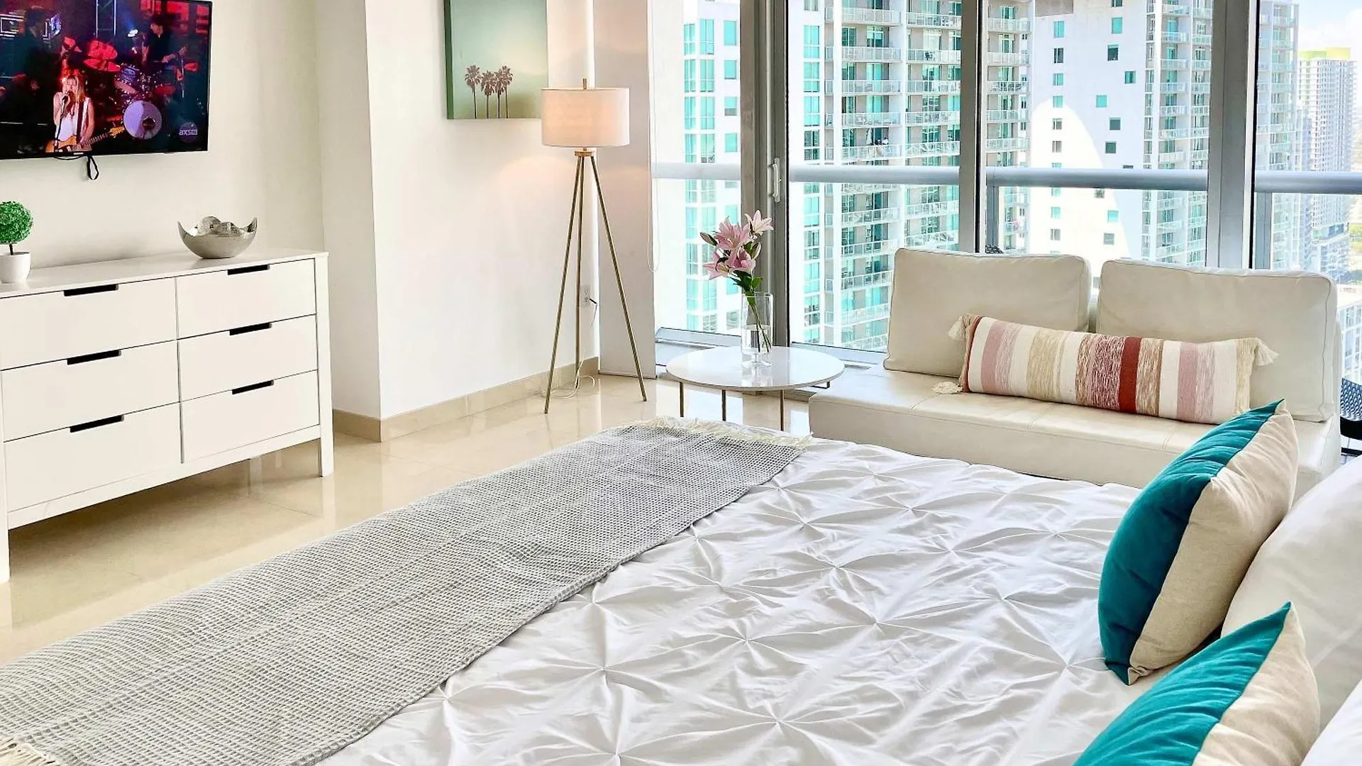 Appartement Mvr Brickell Gem W Designer Touches *