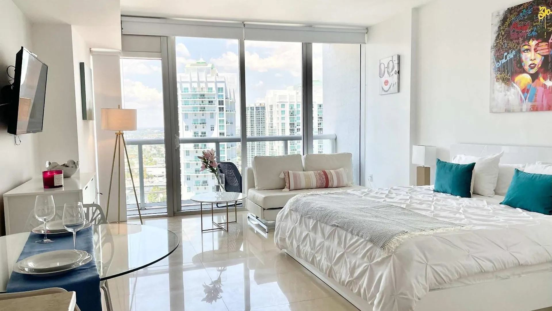 Mvr Brickell Gem W Designer Touches * Miami