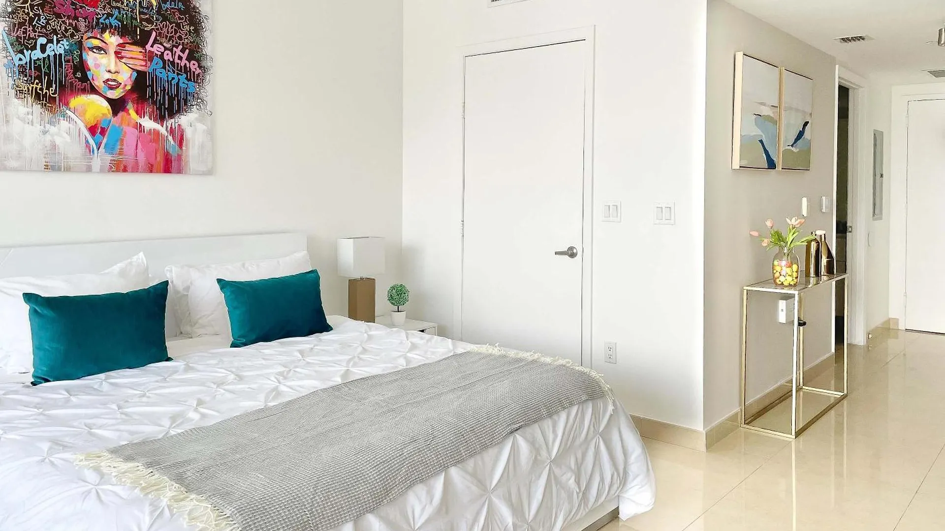 Mvr Brickell Gem W Designer Touches