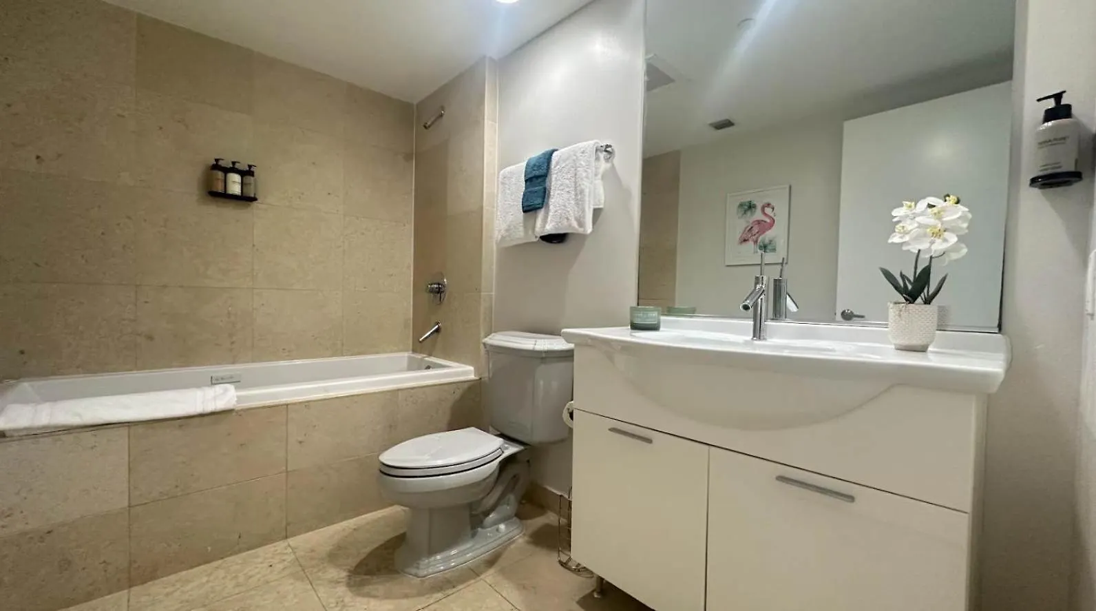 Mvr - Lux Balcony Pool Access & Views Daire