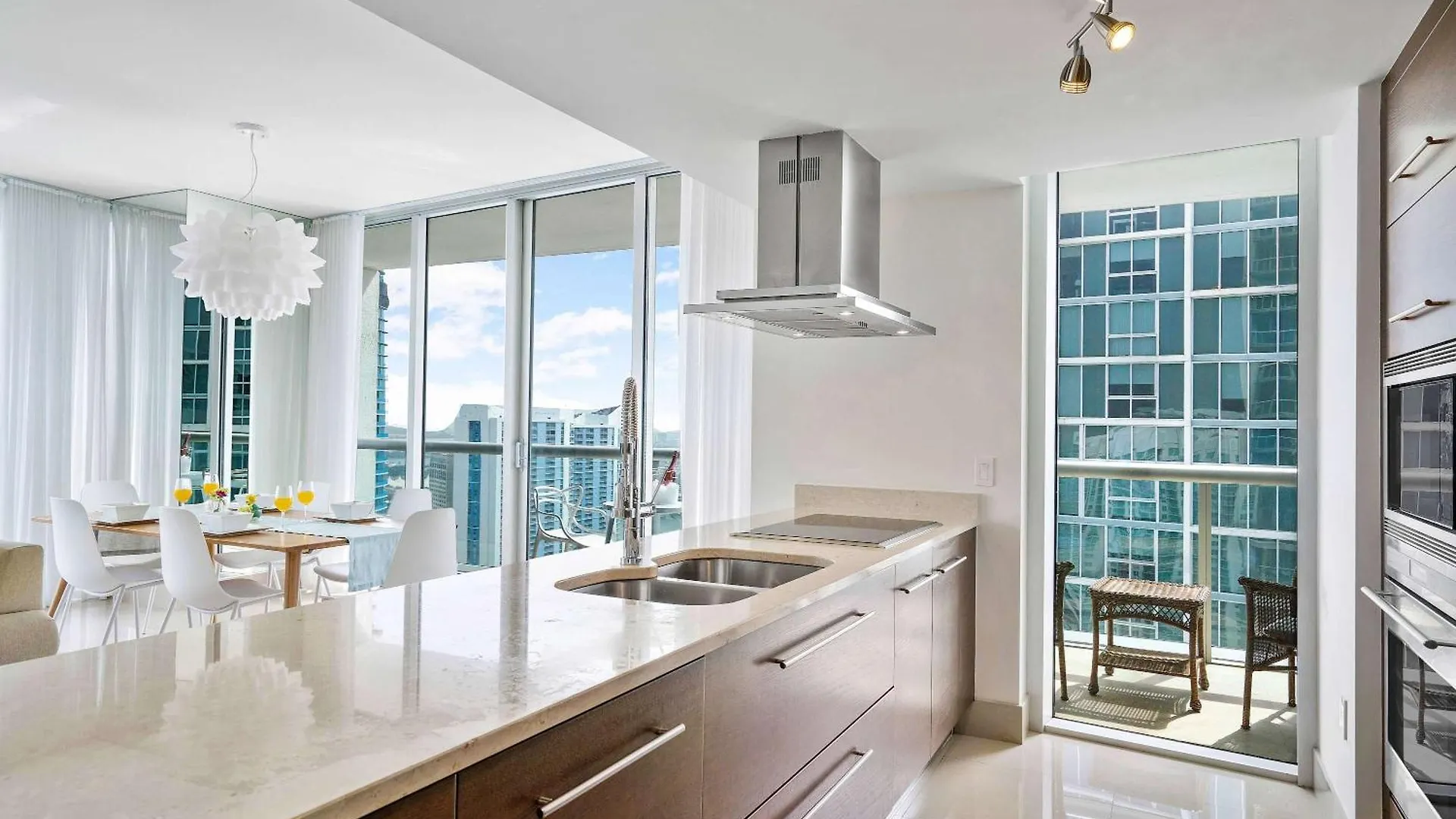 度假居 Mvr - Designer In Prime Brickell 迈阿密