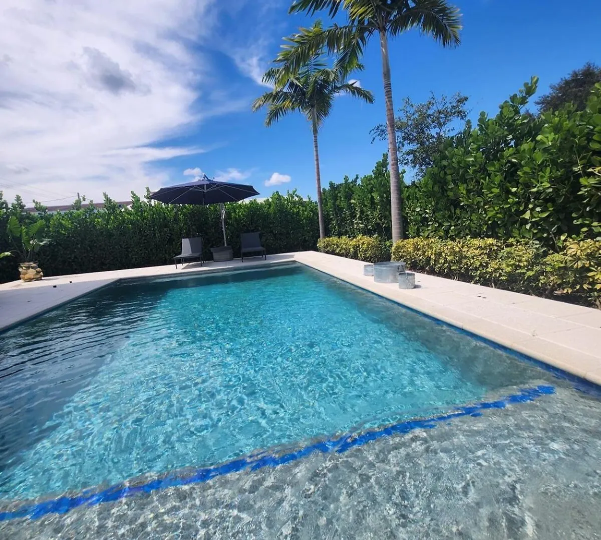Coral Gabble Modern Mansion With Pool Villa *