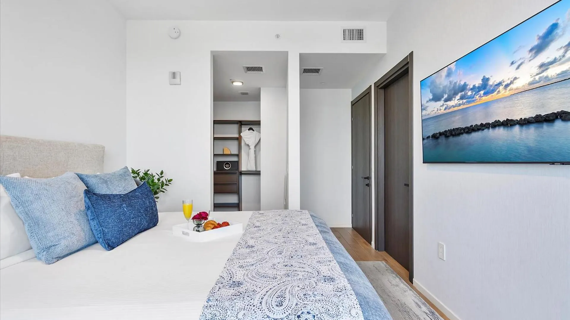 Mvr - Last-minute Luxe In Downtown * 迈阿密